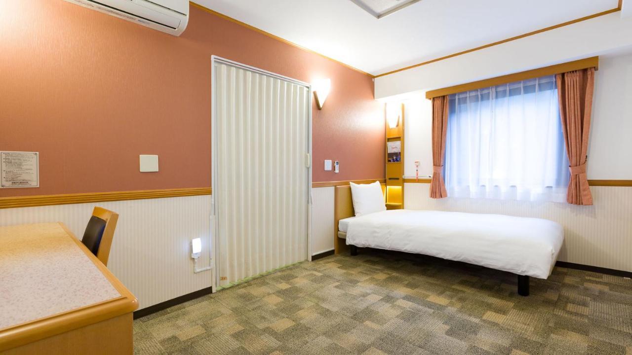 Toyoko Inn Yokohama Sakuragicho Esterno foto