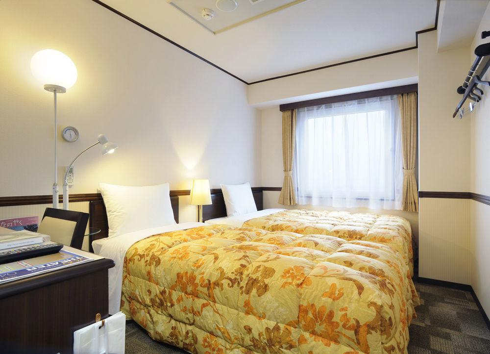 Toyoko Inn Yokohama Sakuragicho Esterno foto