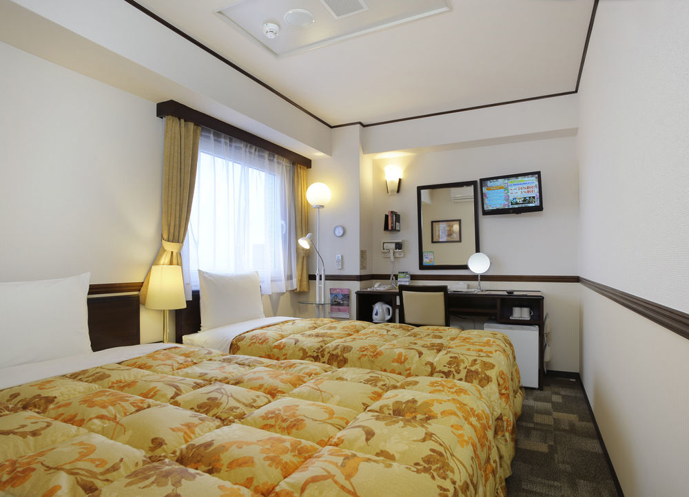Toyoko Inn Yokohama Sakuragicho Esterno foto